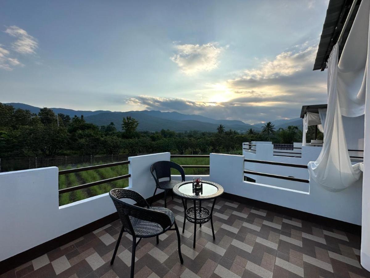 ม่วนใจ๋ปันสุข โฮมสเตย์แอนคาเฟ่ Muanjai Punsuk Homestay And Cafe Chom Thong Exteriör bild