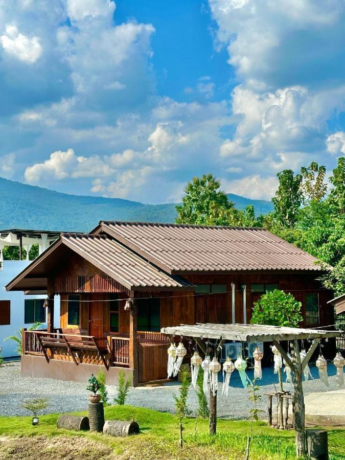 ม่วนใจ๋ปันสุข โฮมสเตย์แอนคาเฟ่ Muanjai Punsuk Homestay And Cafe Chom Thong Exteriör bild