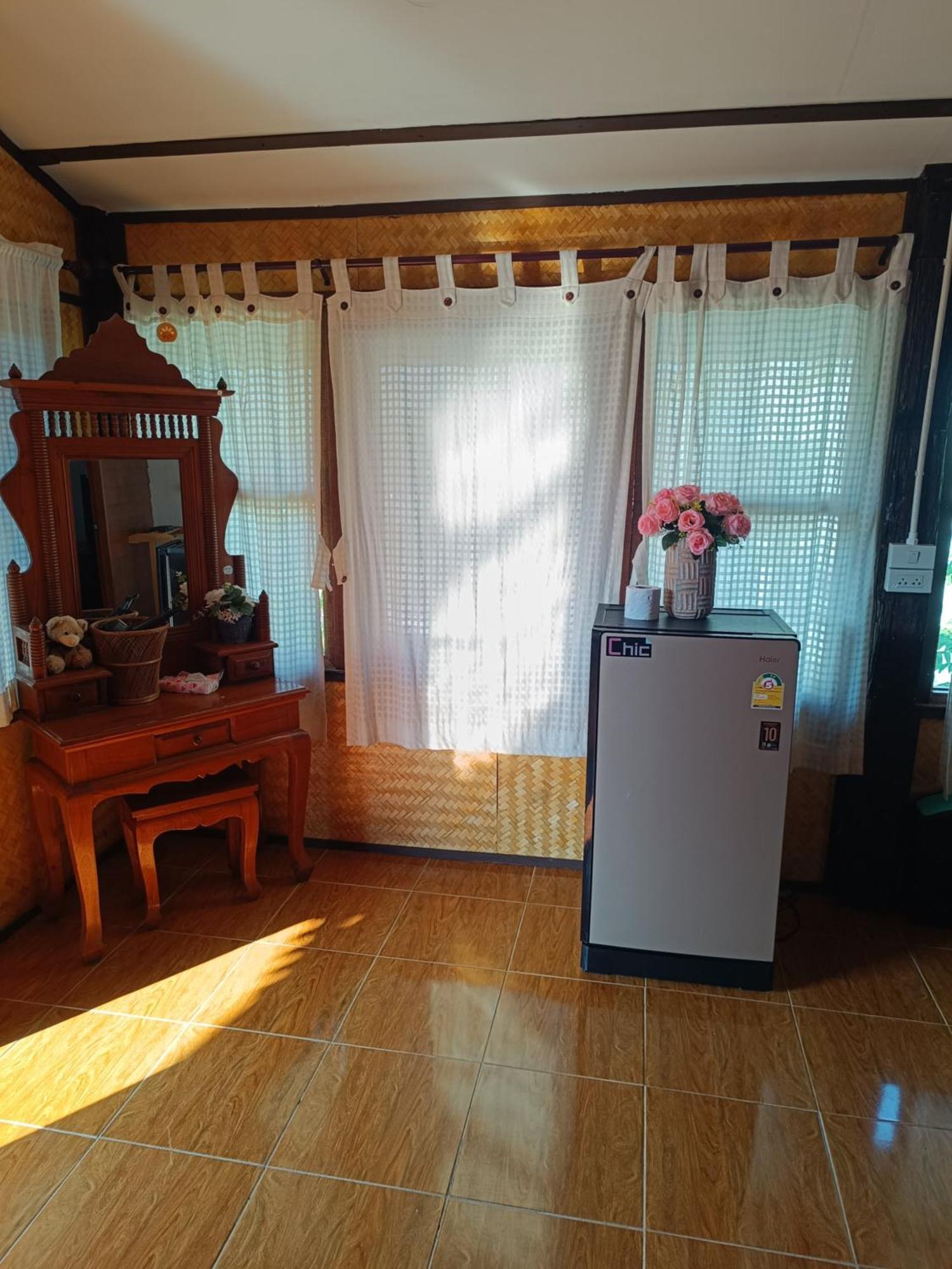 ม่วนใจ๋ปันสุข โฮมสเตย์แอนคาเฟ่ Muanjai Punsuk Homestay And Cafe Chom Thong Exteriör bild